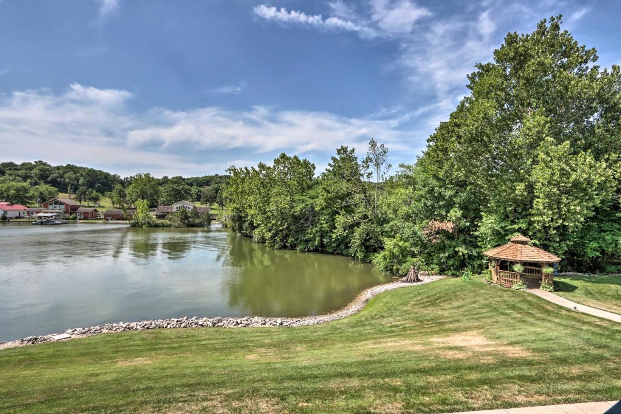Step-Free Camdenton Condo With Boat Ramp, Dock, Slip Екстер'єр фото
